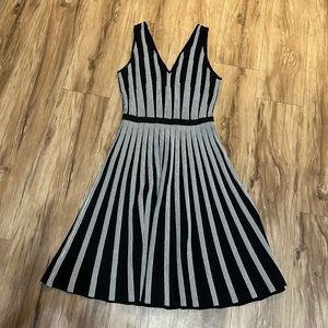 Super cute GUESS dress!